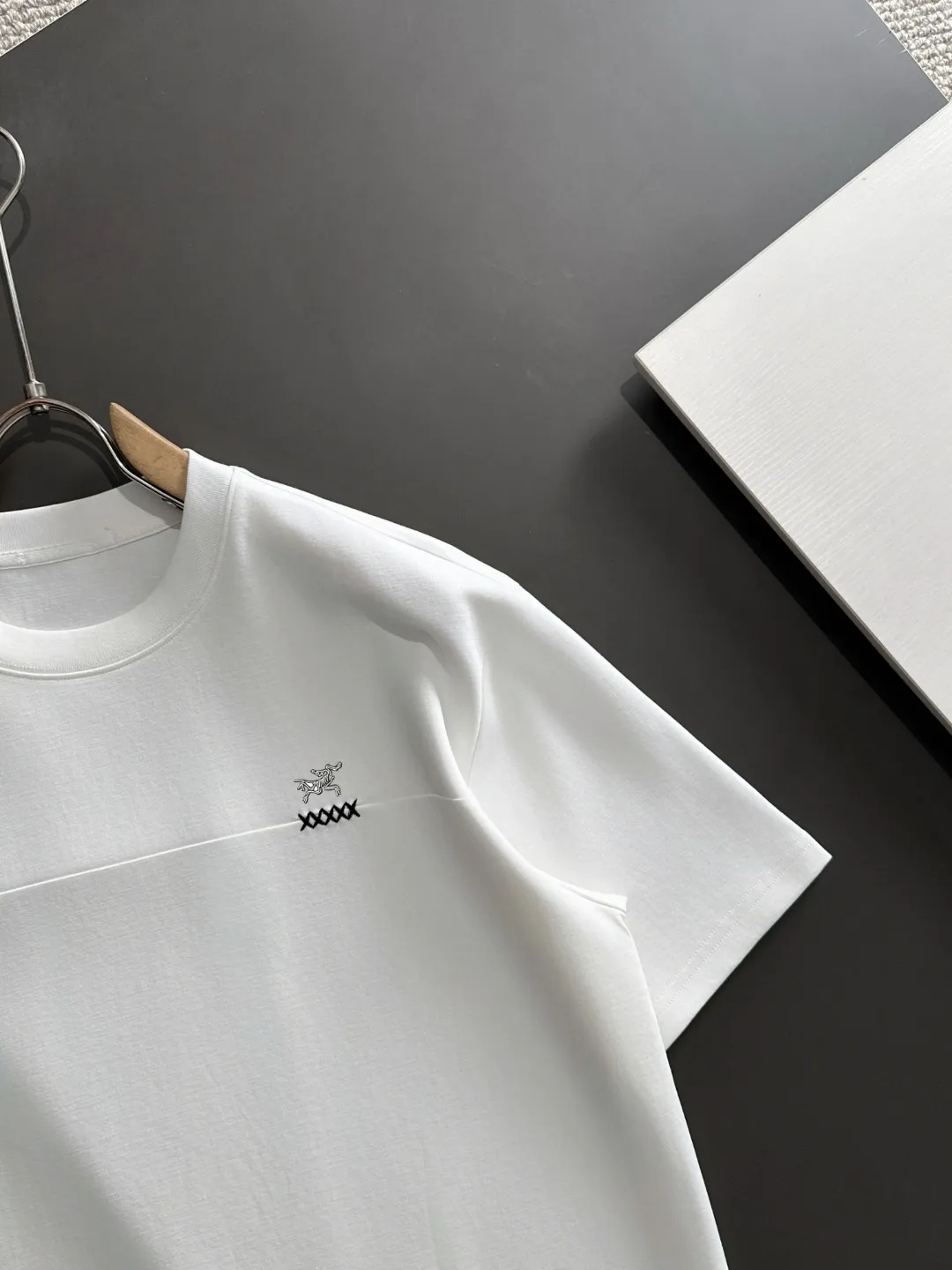 Quality ARCTERYX/ 25ss New Arrival T Quality ， T ， ， ， Breathable， ！ ！ 。 、 、 。 Size：M-XXXL